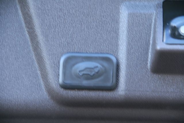 2013 Buick Enclave - Image 21