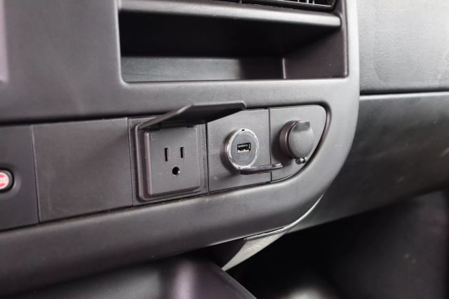 2018 Chevrolet Express 2500 Cargo - Image 13