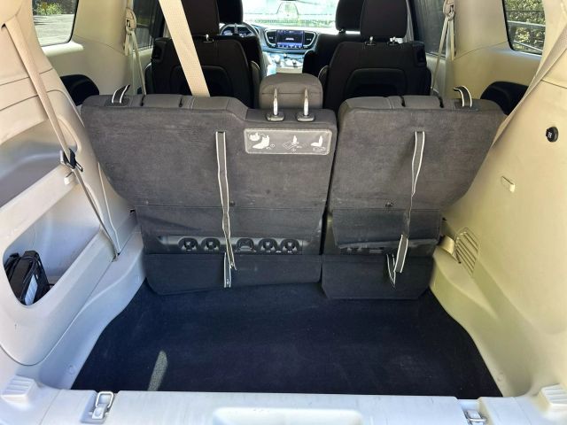 2021 Chrysler Pacifica - Image 11