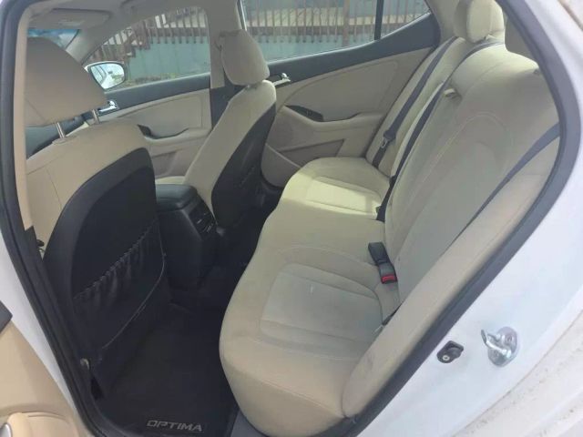 2012 Kia Optima - Image 21