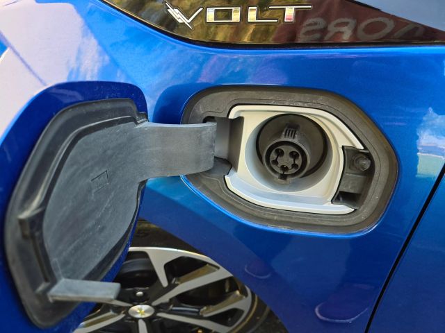 2017 Chevrolet Volt - Image 46