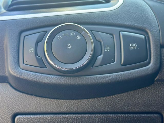 2022 Ford Edge - Image 13