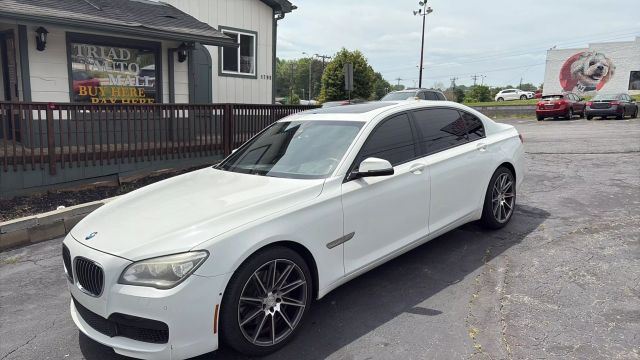 2015 Bmw 7 Series - Image 1