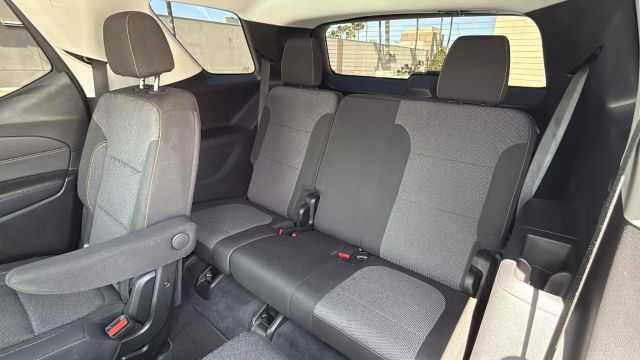 2021 Chevrolet Traverse - Image 15
