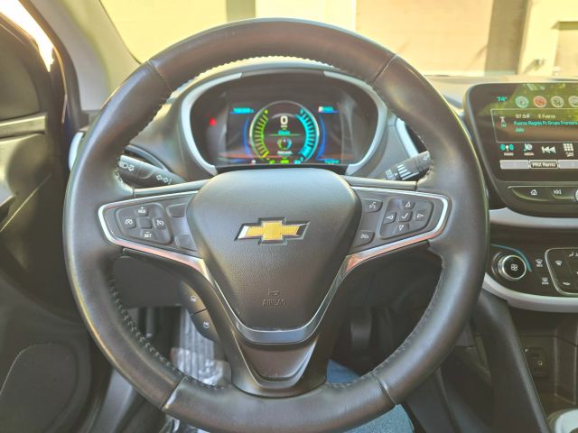 2017 Chevrolet Volt - Image 20