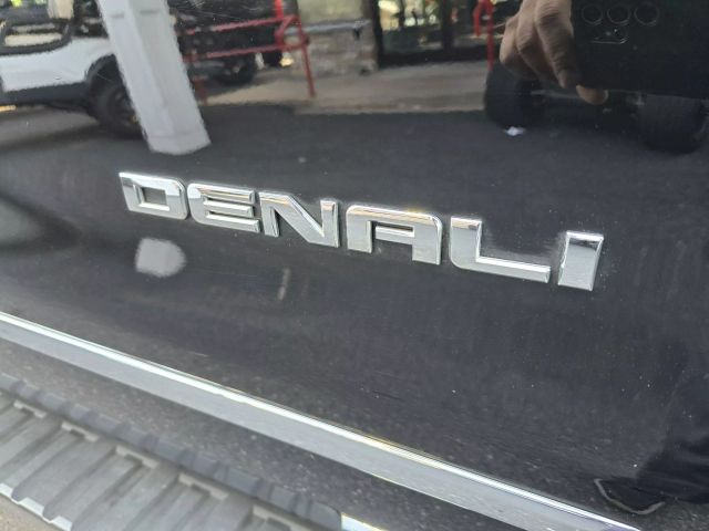 2014 Gmc Sierra 1500 Crew Cab Denali Pickup 4d 5 3/4 Ft - Image 22