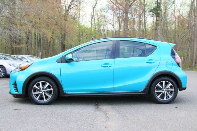 2018 Toyota Prius C - Image 4