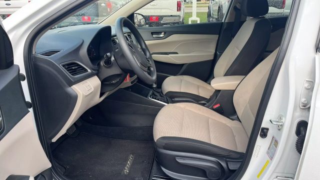 2021 Hyundai Accent - Image 12