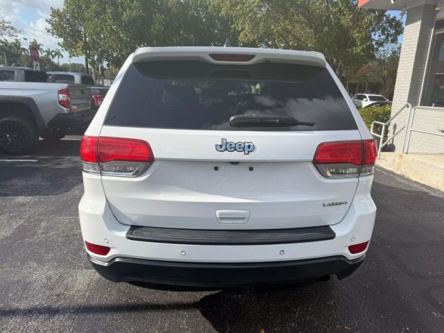 2017 Jeep Grand Cherokee - Image 6
