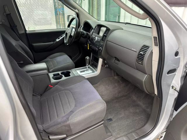 2009 Nissan Pathfinder - Image 22