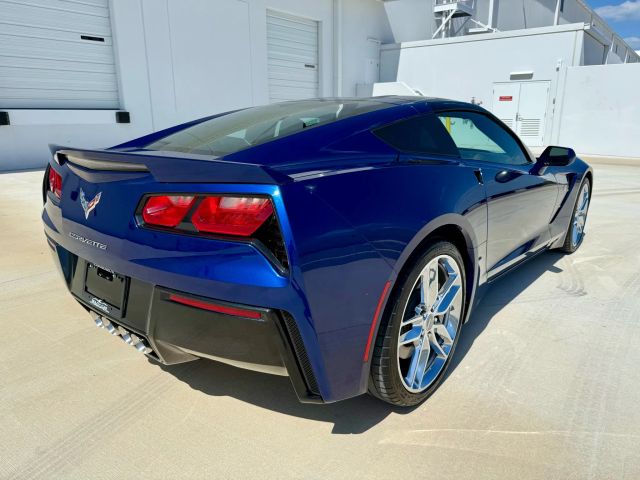 2017 Chevrolet Corvette - Image 15