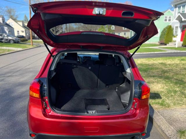 2016 Mitsubishi Outlander Sport Se Sport Utility 4d - Image 17