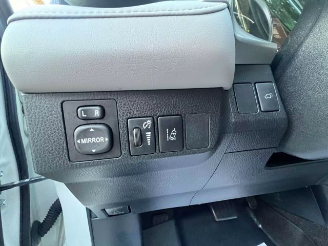 2017 Toyota Rav4 Hybrid Limited Sport Utility 4d - Image 26