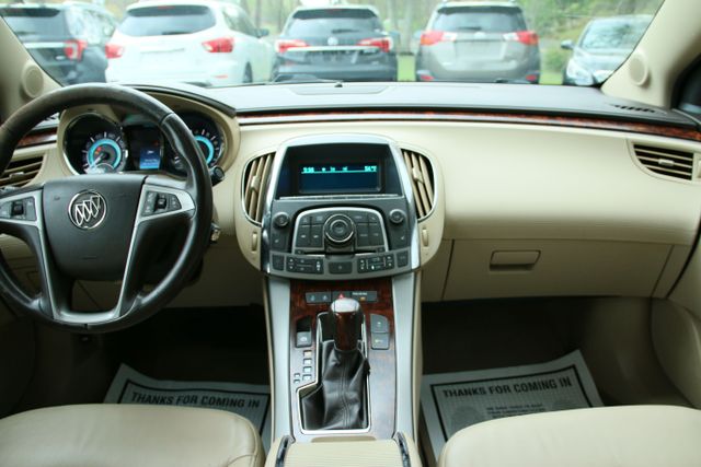 2012 Buick Lacrosse - Image 22