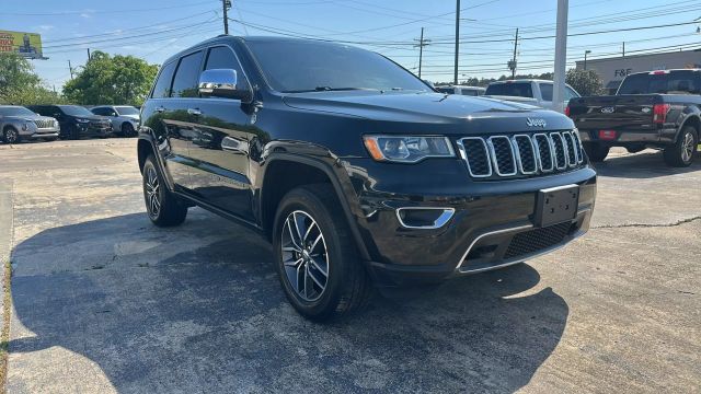 2018 Jeep Grand Cherokee - Image 12