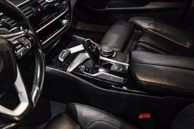 2017 Bmw 5 Series 530i Sedan 4d - Image 22