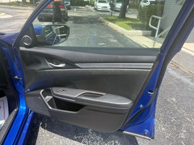 2019 Honda Civic - Image 23