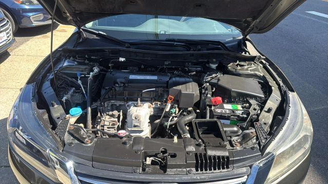 2013 HONDA ACCORD SEDAN 4-CYL, I-VTEC, 2.4 LITER LX SEDAN 4D