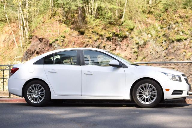2012 Chevrolet Cruze - Image 19