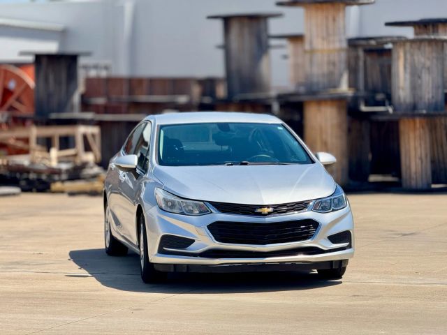 2016 Chevrolet Cruze - Image 4