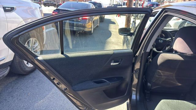 2013 HONDA ACCORD SEDAN 4-CYL, I-VTEC, 2.4 LITER LX SEDAN 4D
