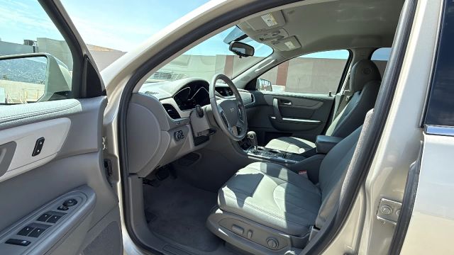 2017 Chevrolet Traverse - Image 9