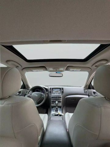 2011 Infiniti G - Image 30