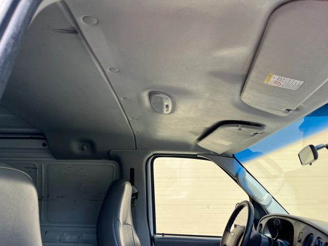 2005 Ford E150 Super Duty Cargo - Image 47