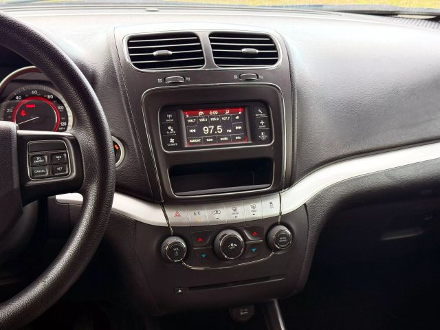 2016 Dodge Journey - Image 16