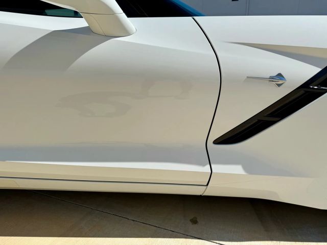 2016 Chevrolet Corvette - Image 9