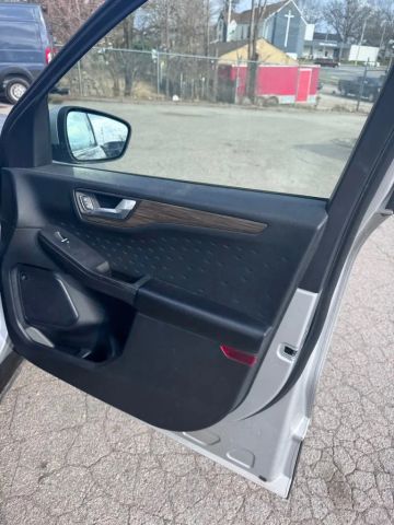 2020 Ford Escape Titanium Hybrid Sport Utility 4d - Image 14