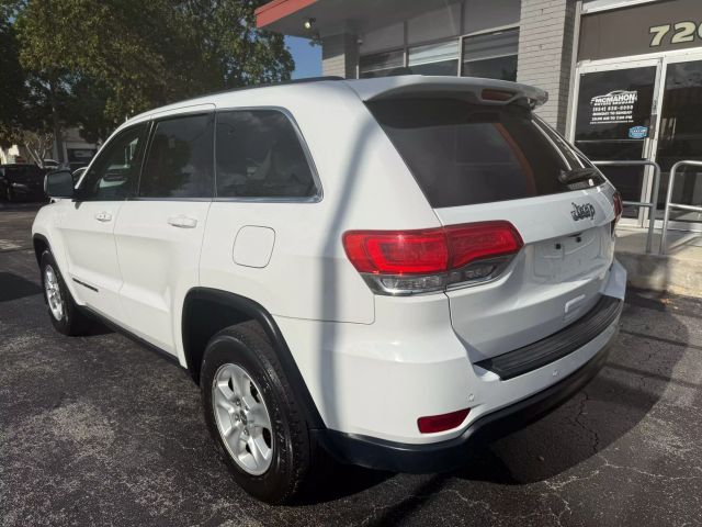 2017 Jeep Grand Cherokee - Image 5