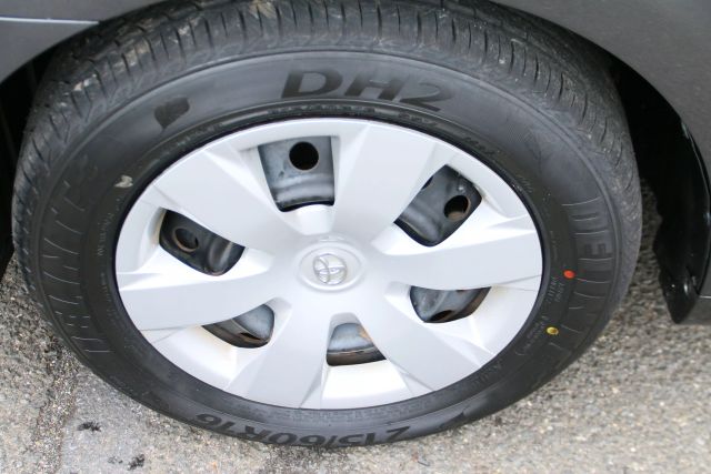 2008 Toyota Camry - Image 25