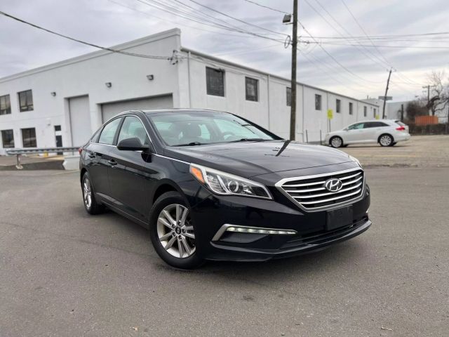 2015 Hyundai Sonata Se Sedan 4d - Image 1