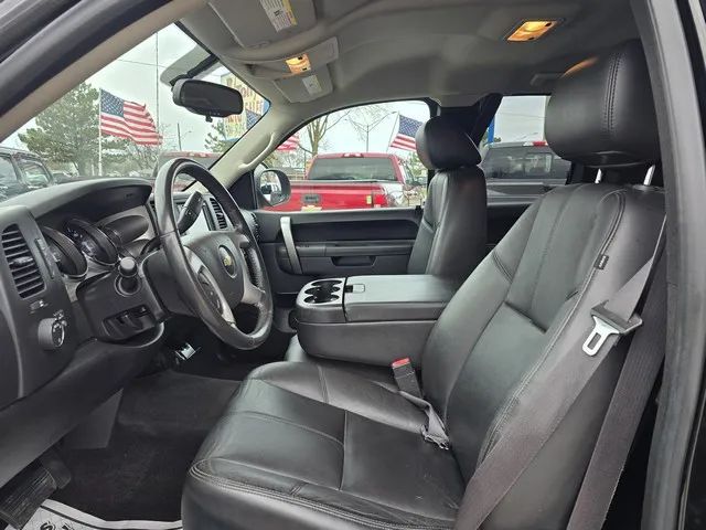 2013 Chevrolet Silverado 1500 Extended Cab - Image 12