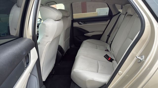 2018 Honda Accord - Image 12