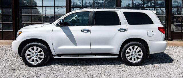 2014 TOYOTA SEQUOIA SUV WHITE AUTOMATIC - Auto Masters of Carolinas