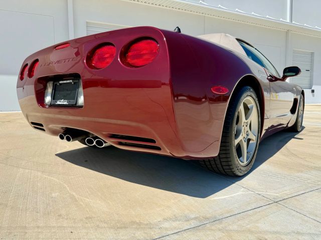 2003 Chevrolet Corvette - Image 14