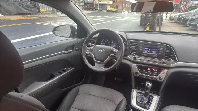 2018 HYUNDAI ELANTRA SEDAN 4-CYL, 2.0 LITER SE SEDAN 4D