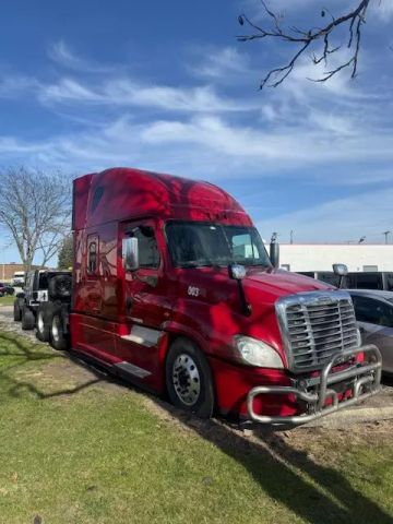 2017 Freightliner Cascadia - Image 10
