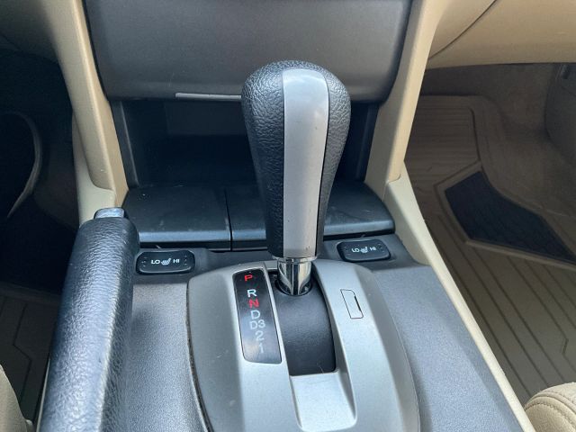 2011 Honda Accord - Image 15