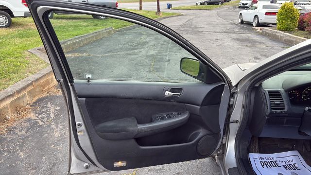 2007 Honda Accord - Image 9