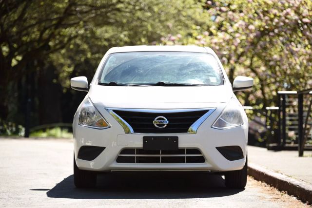 2018 Nissan Versa - Image 23