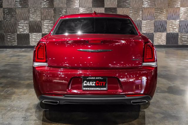 2020 Chrysler 300 300 Touring L Sedan 4d - Image 8