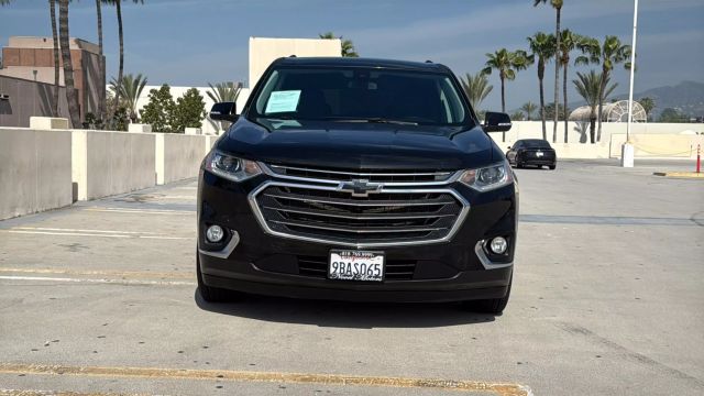 2021 Chevrolet Traverse - Image 2