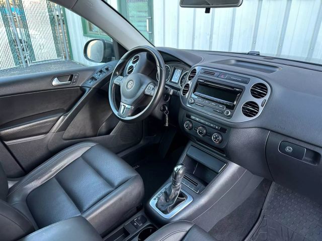 2014 Volkswagen Tiguan - Image 21