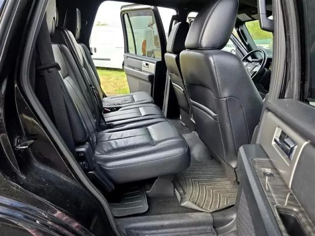 2017 Ford Expedition - Image 18