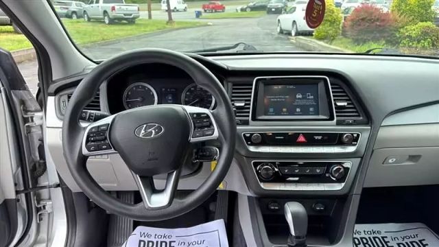 2019 Hyundai Sonata - Image 10