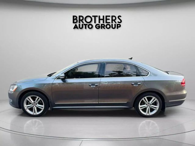 2014 Volkswagen Passat - Image 6