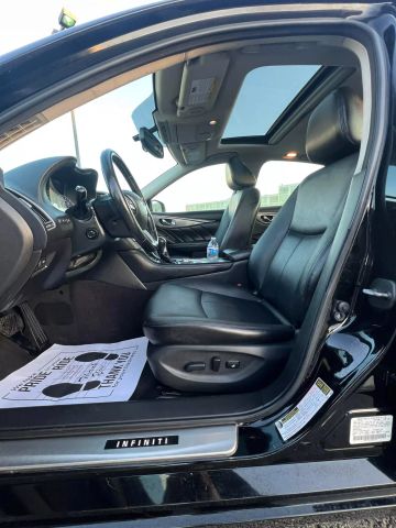 2016 Infiniti Q50 2.0t Premium Sedan 4d - Image 16